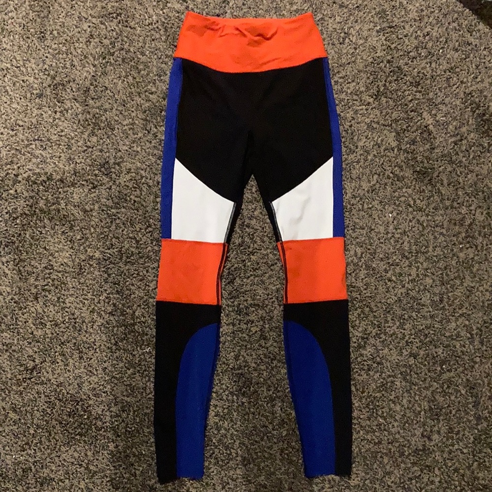 Athletic leggings